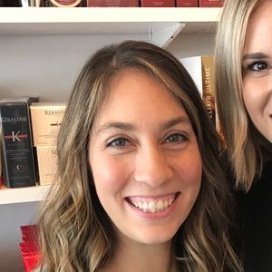 Meet your Posher, Courtney